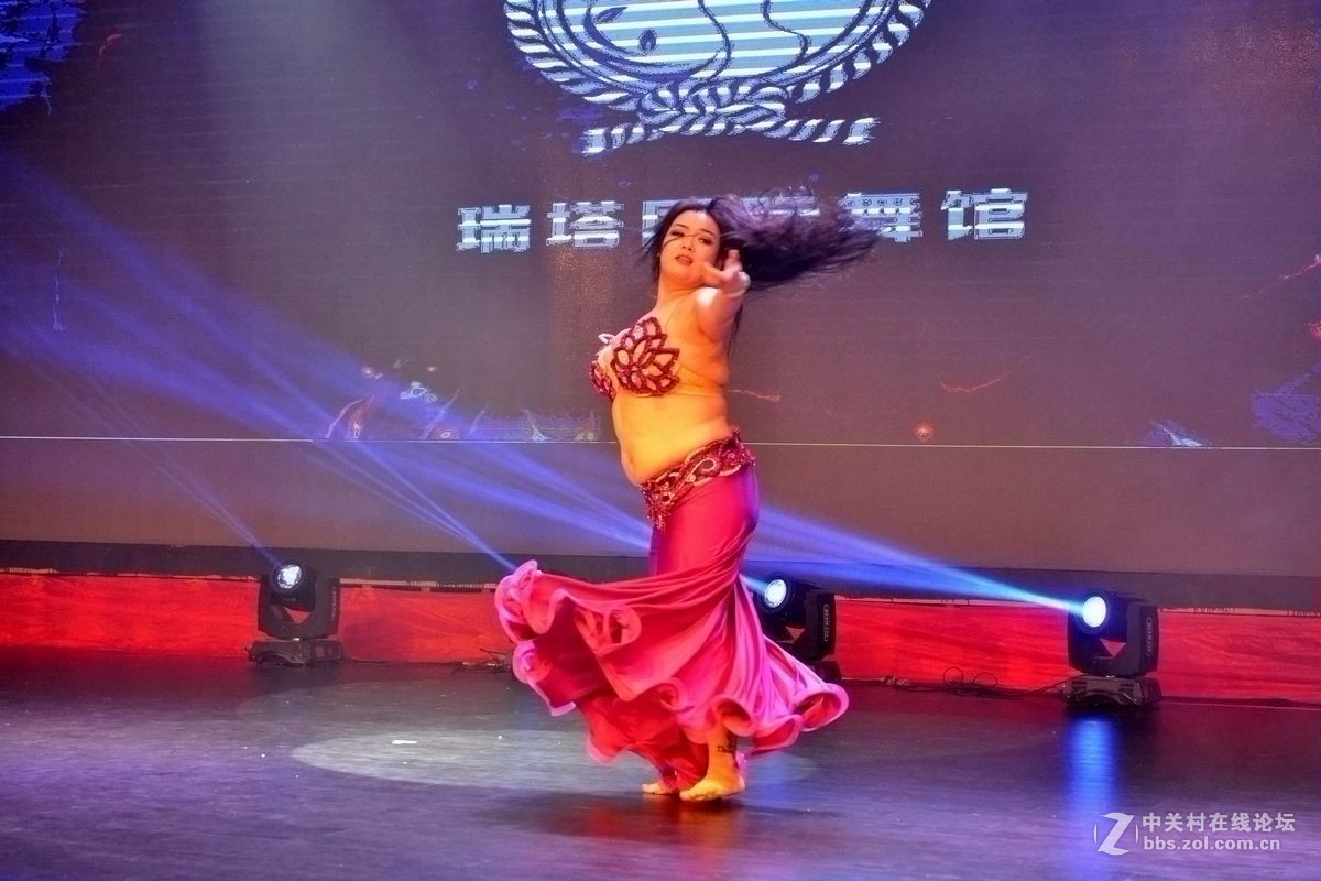 “瑞塔国际舞馆”汇报演出——独舞（一）