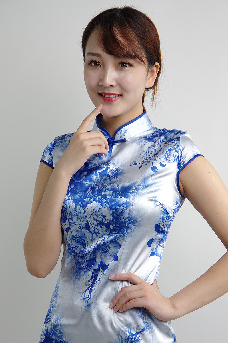 摄影灯下拍美女（K-3＋DA18-135）