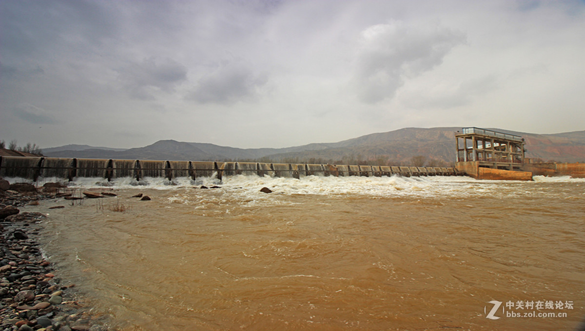 携一组洮河风光片看望老友“130加农炮”