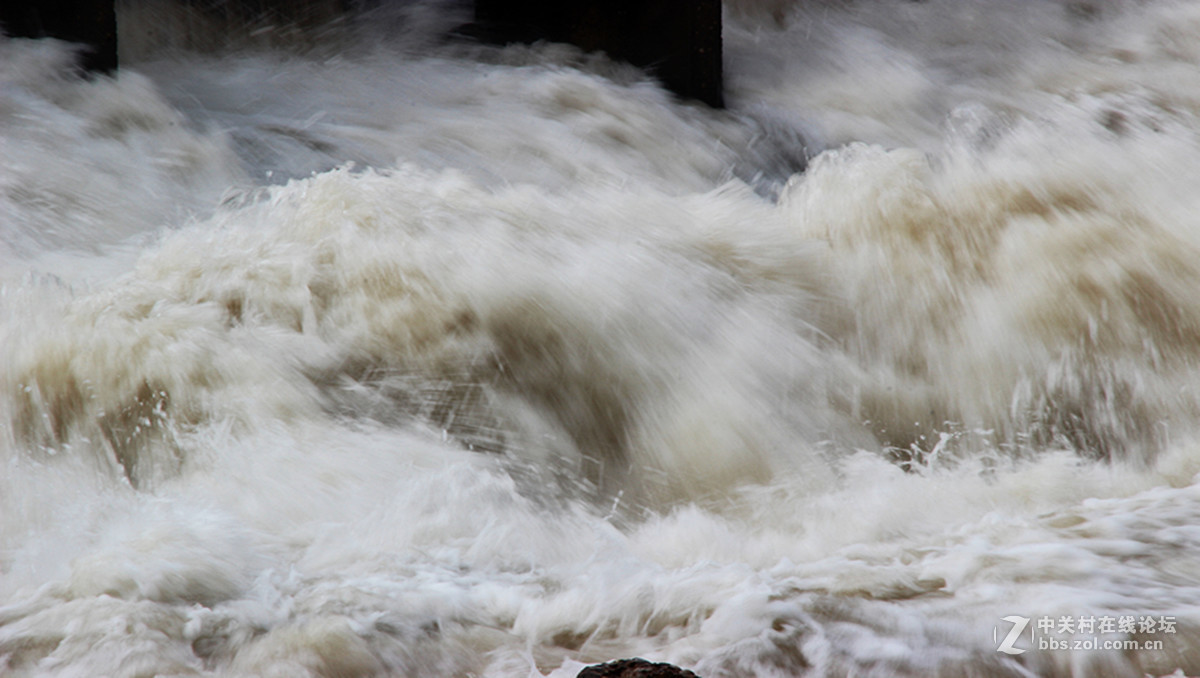 携一组洮河风光片看望老友“130加农炮”
