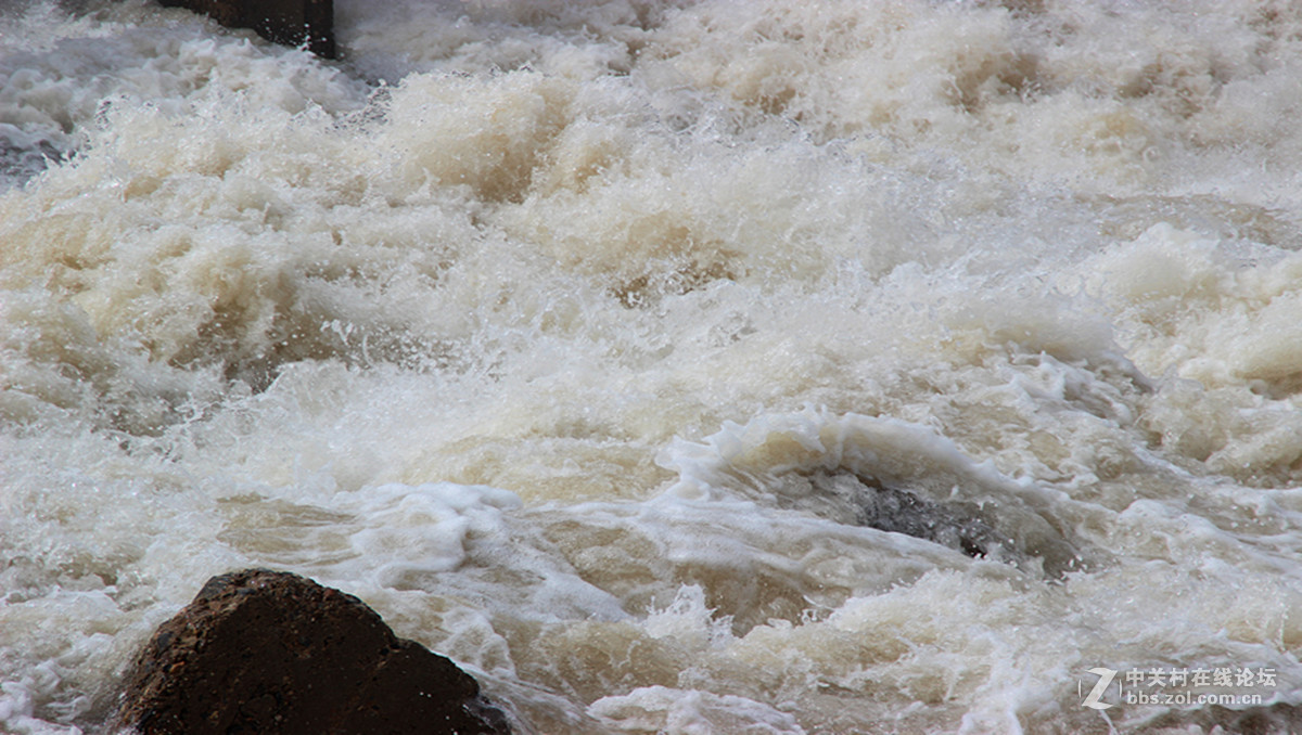 携一组洮河风光片看望老友“130加农炮”