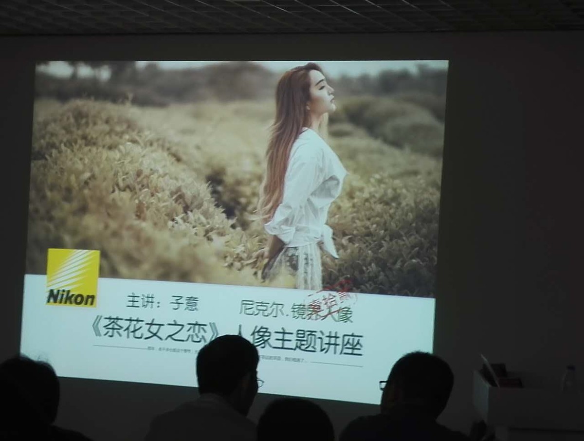 摄影灯下拍美女（K-3＋DA18-135）