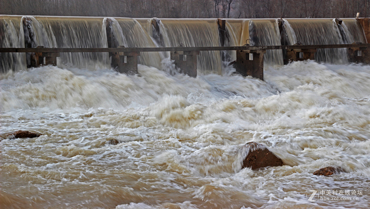 携一组洮河风光片看望老友“130加农炮”