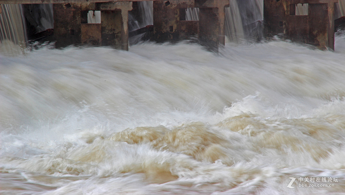 携一组洮河风光片看望老友“130加农炮”