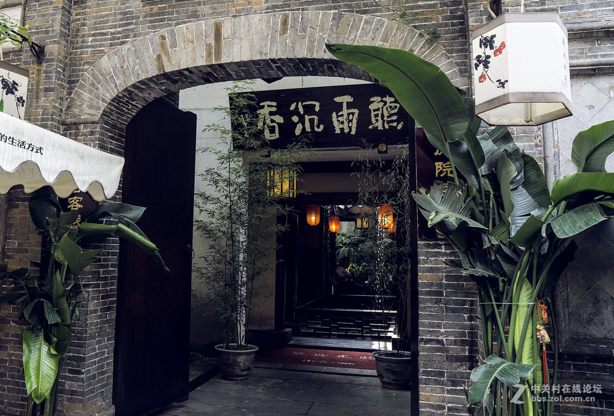 索尼Vario-Tessar T* E 16-70mm f/4 ZA OSS扫街