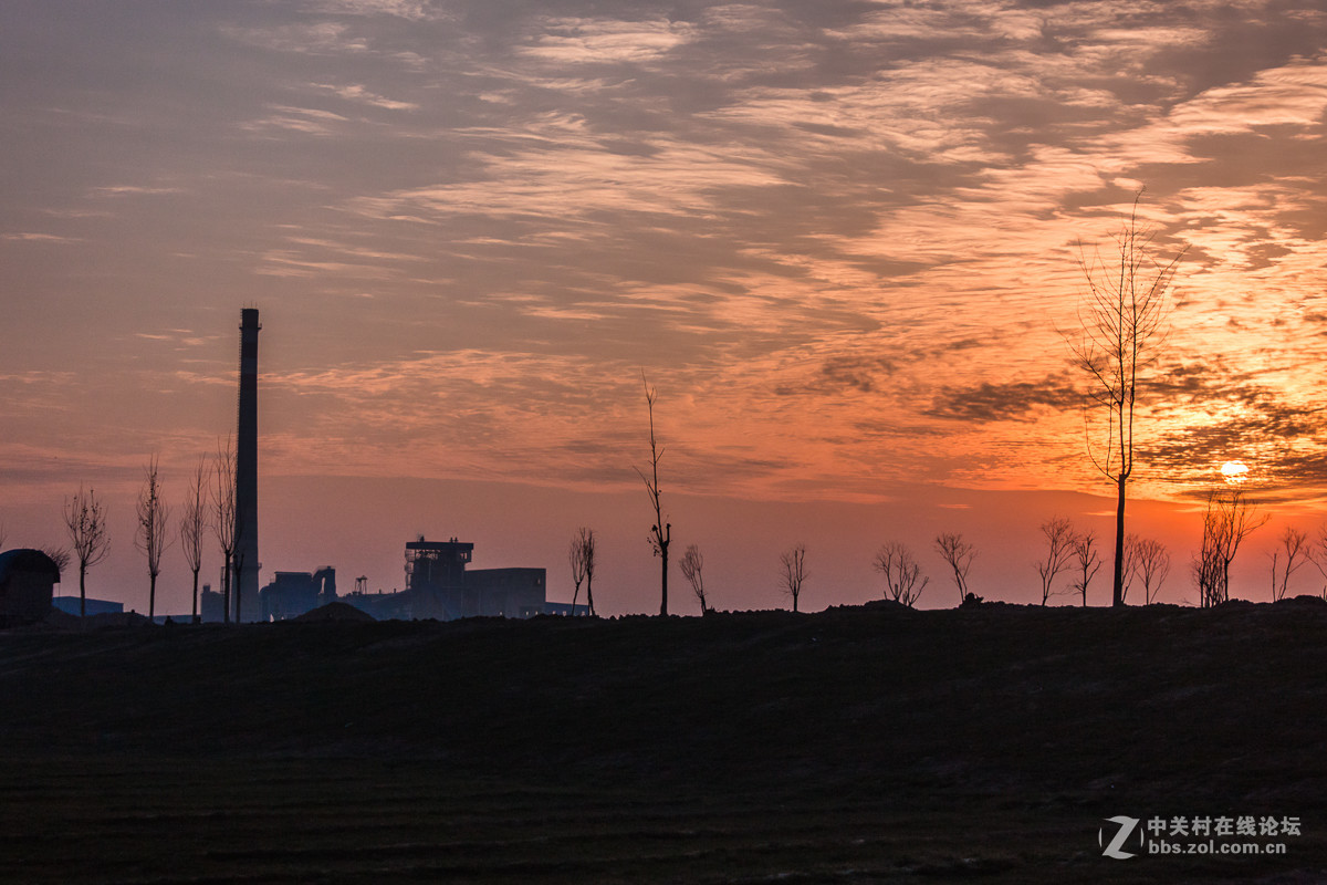 一组掘作【日出东方】---求指教