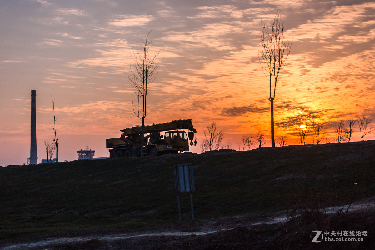 一组掘作【日出东方】---求指教