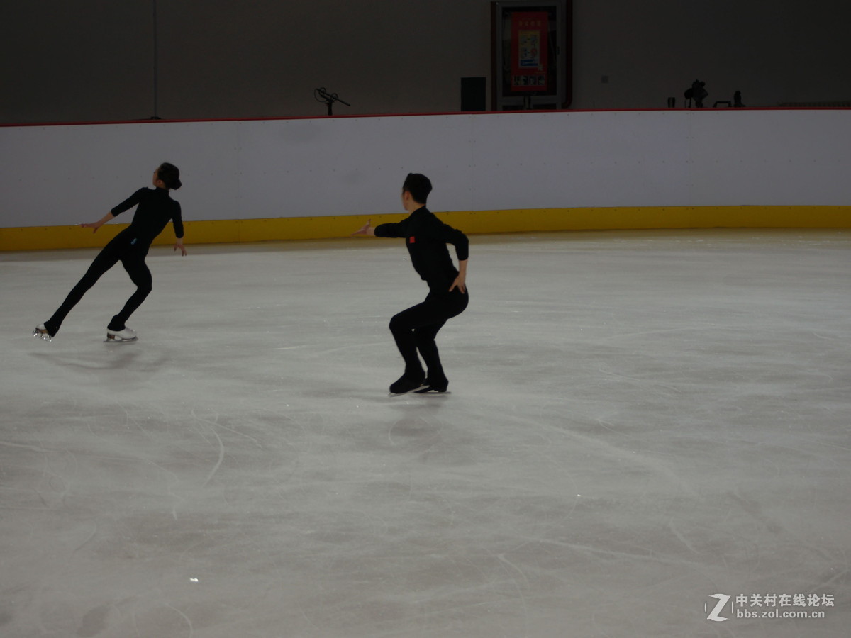 冬运会之四：花样滑冰练习