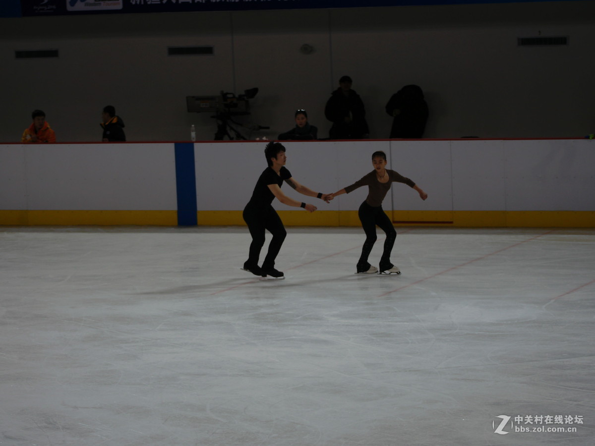 冬运会之四：花样滑冰练习