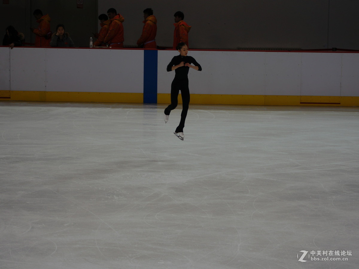 冬运会之四：花样滑冰练习