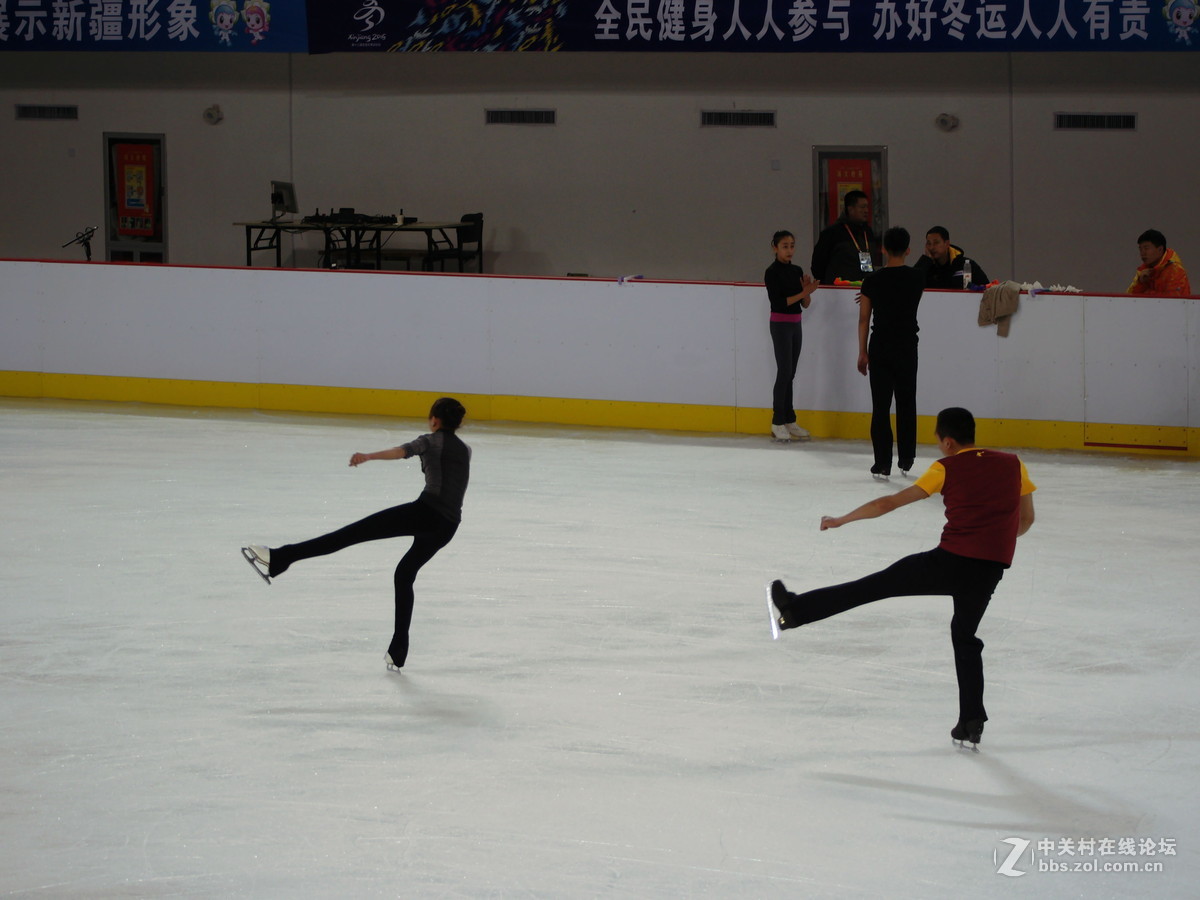 冬运会之四：花样滑冰练习