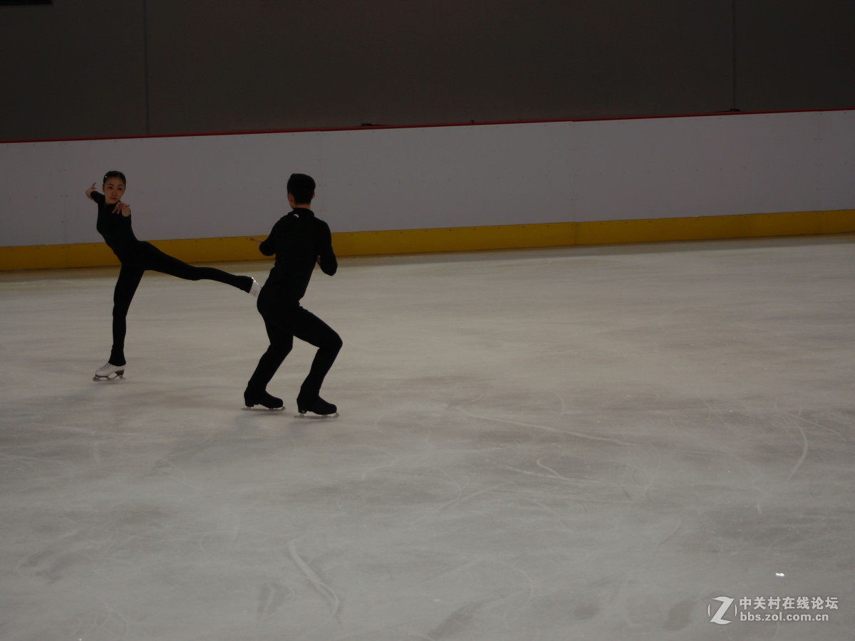 冬运会之四：花样滑冰练习