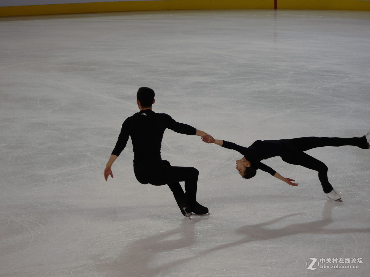 冬运会之四：花样滑冰练习
