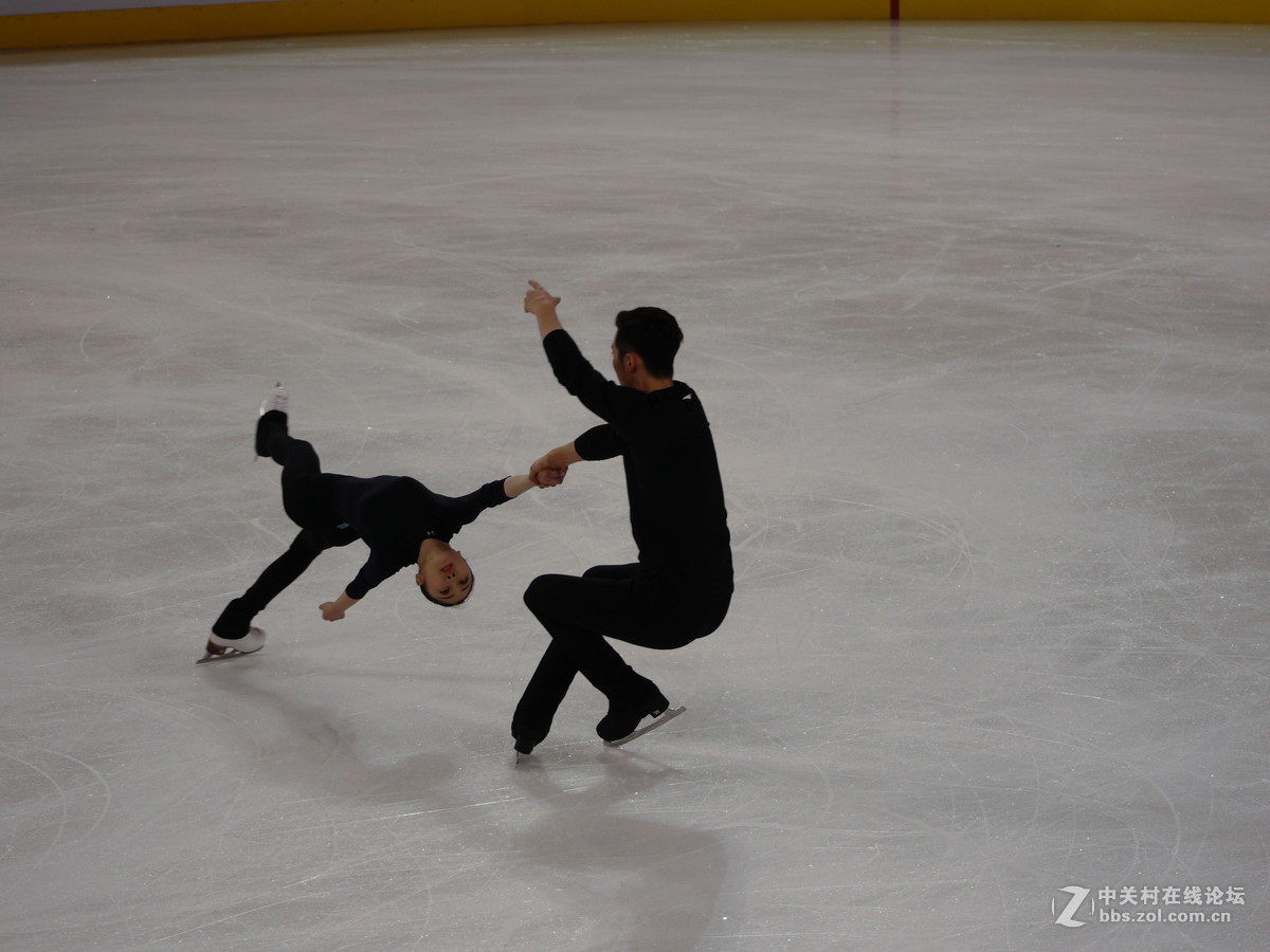 冬运会之四：花样滑冰练习
