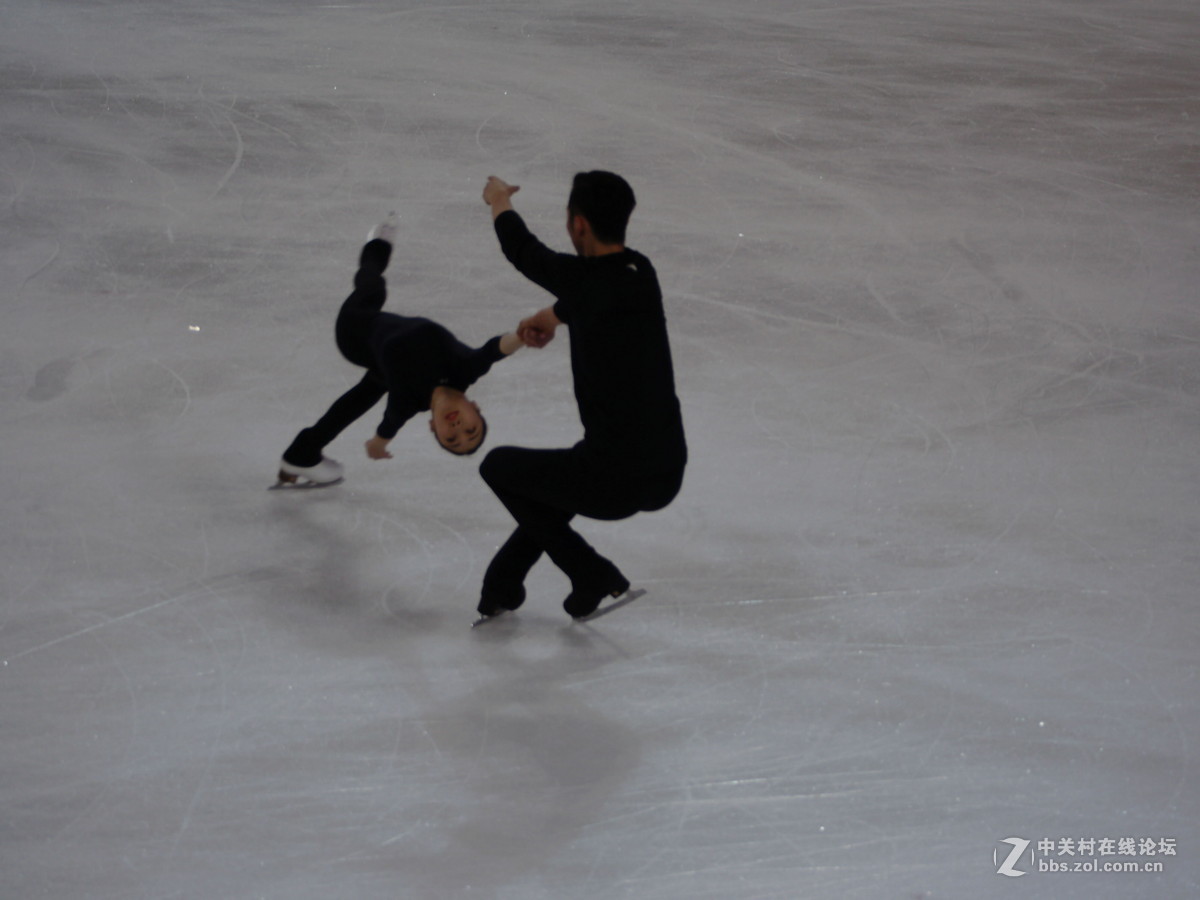 冬运会之四：花样滑冰练习