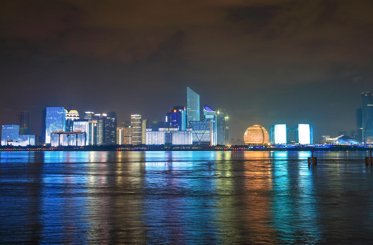 杭州城市阳台夜景图片图片