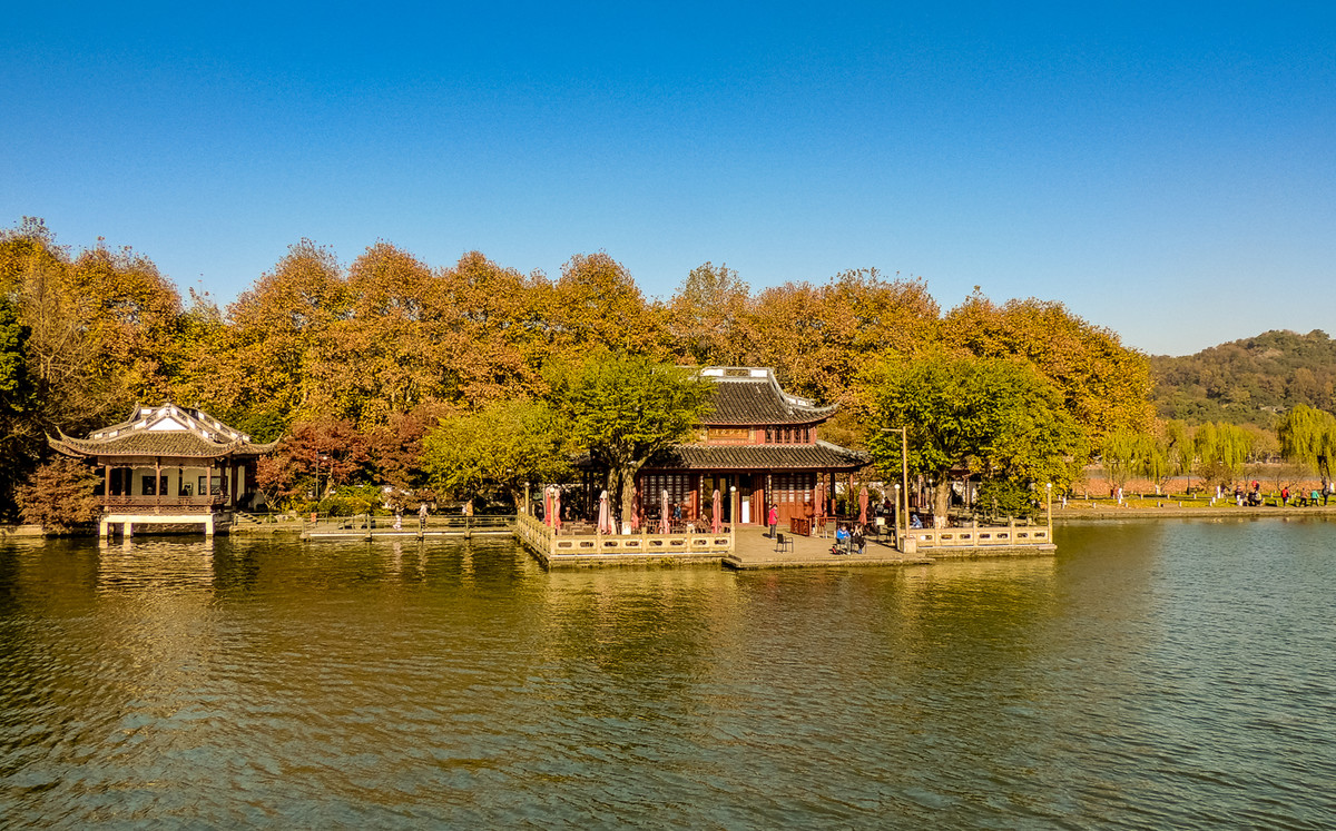 船游西湖