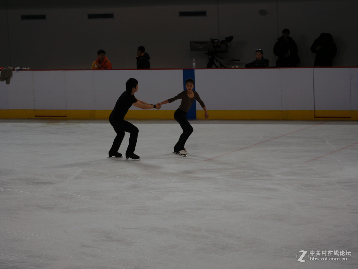 冬运会之四：花样滑冰练习