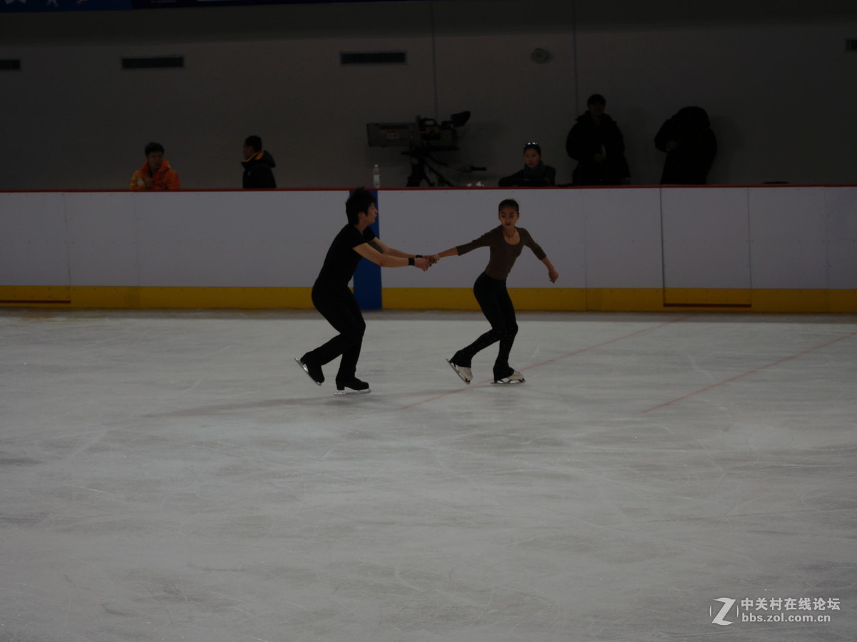 冬运会之四：花样滑冰练习