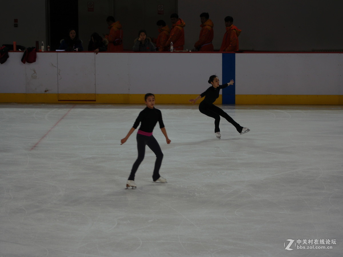 冬运会之四：花样滑冰练习