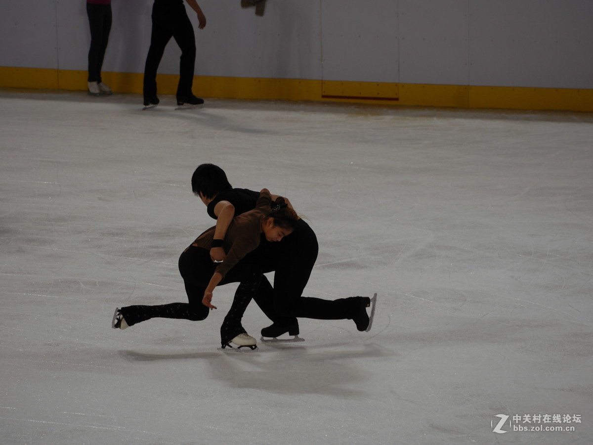 冬运会之四：花样滑冰练习