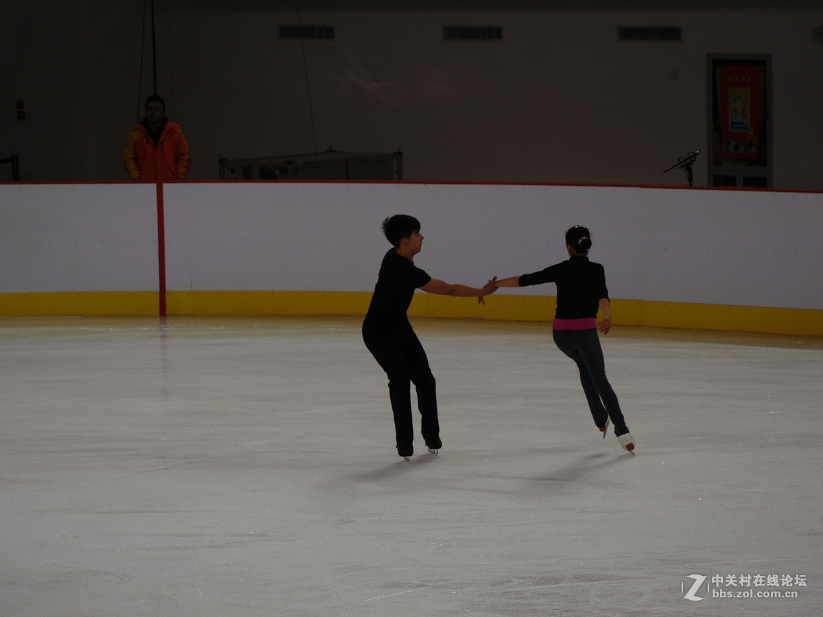 冬运会之四：花样滑冰练习