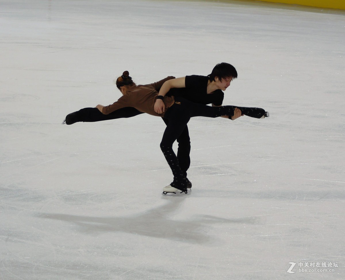 冬运会之四：花样滑冰练习