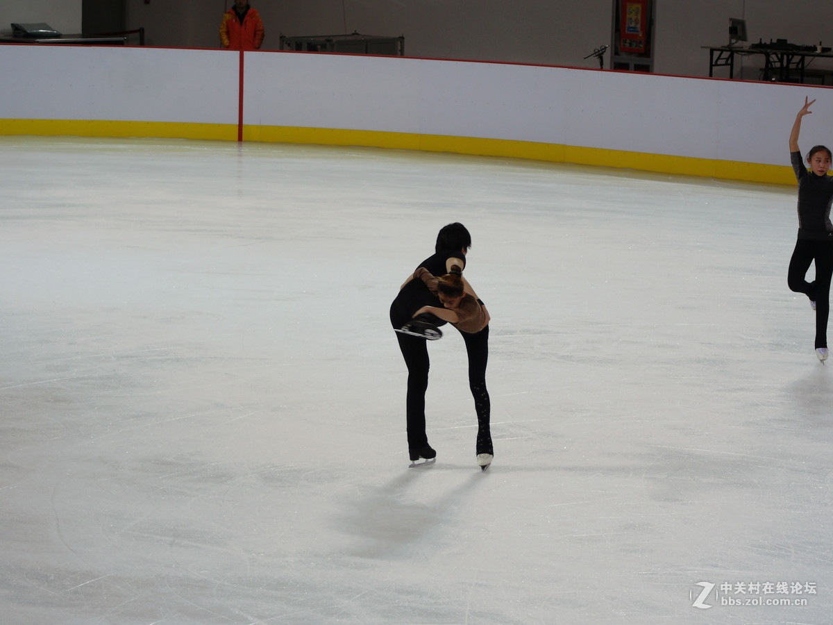 冬运会之四：花样滑冰练习