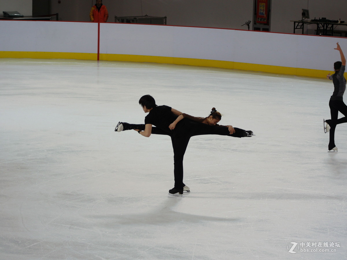 冬运会之四：花样滑冰练习