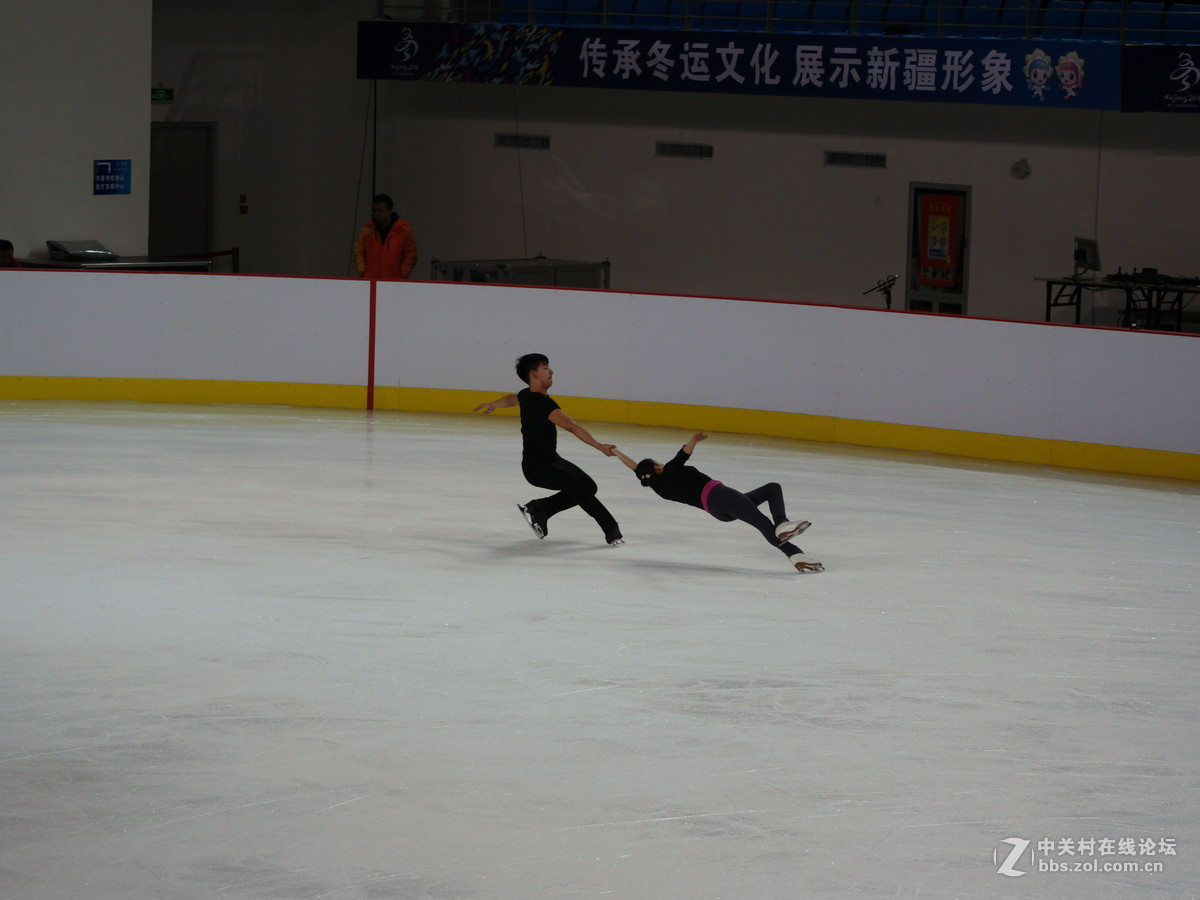 冬运会之四：花样滑冰练习