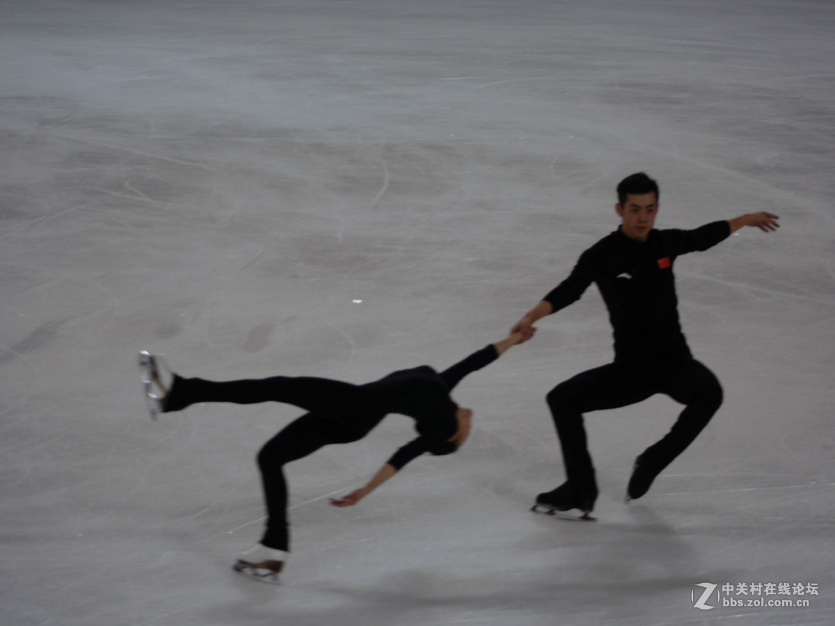 冬运会之四：花样滑冰练习