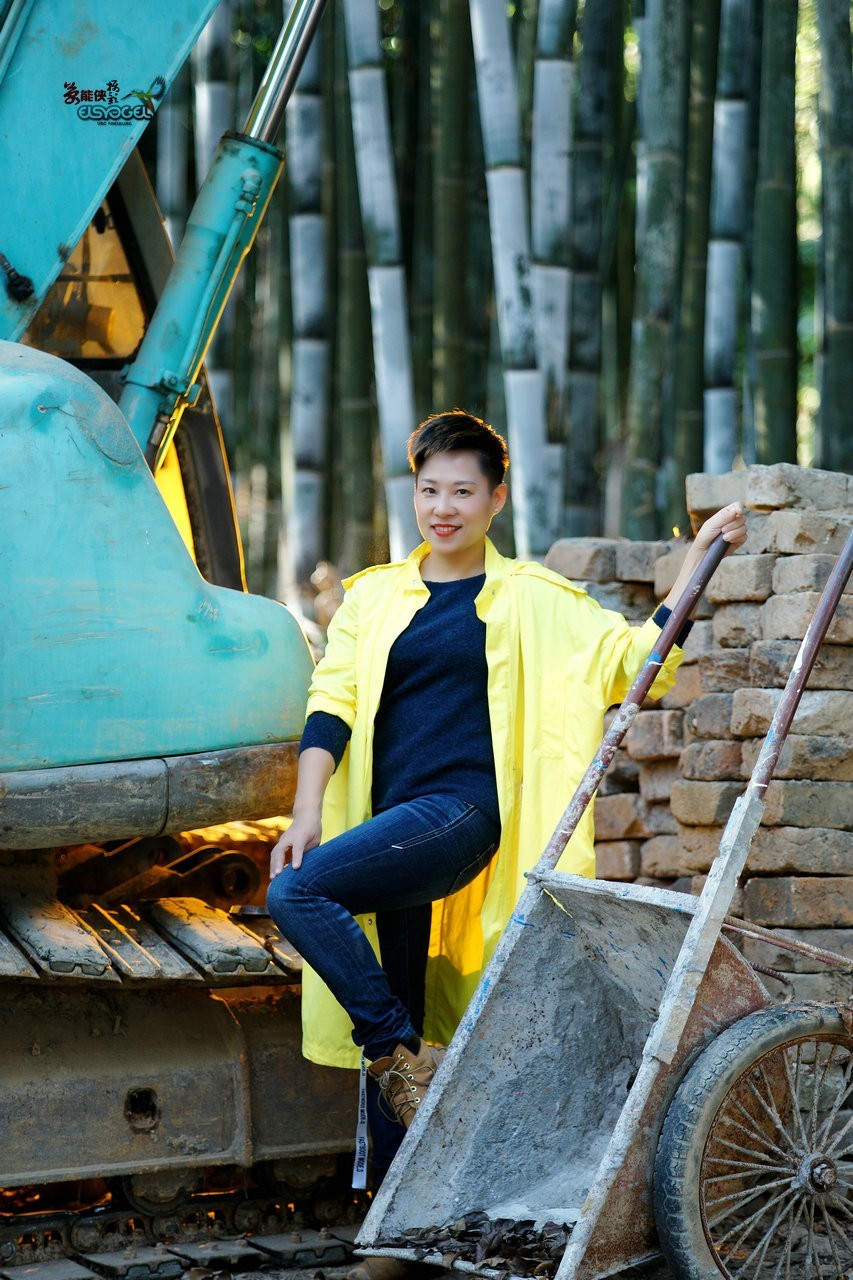 【竹林·荒废地美女】---格格