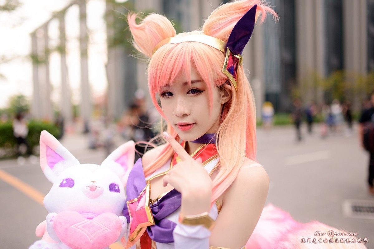 极品级的青春靓丽的可爱少女（广州萤火虫动漫节）