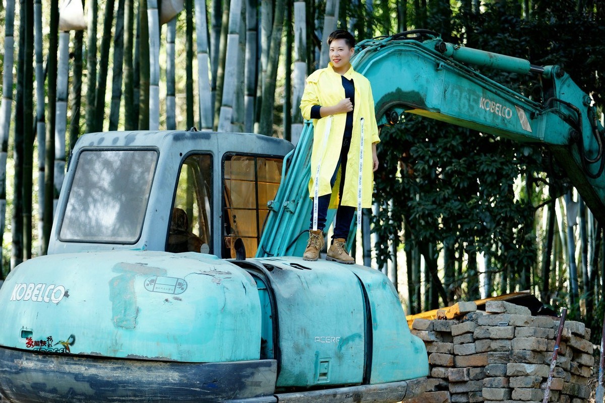 【竹林·荒废地美女】---格格