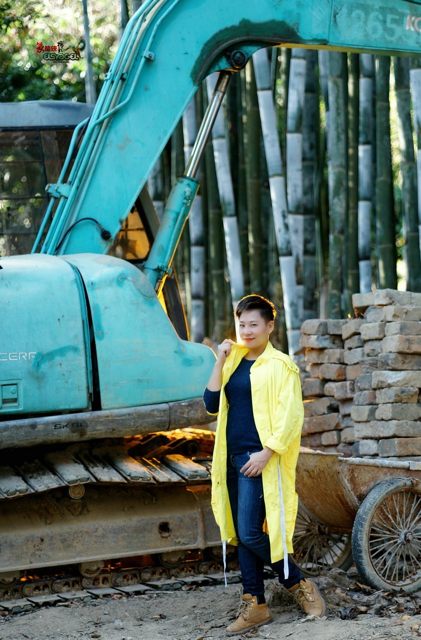 【竹林·荒废地美女】---格格