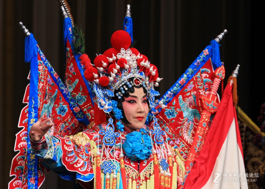 欣赏京剧穆桂英挂帅剧照曹馨月主演