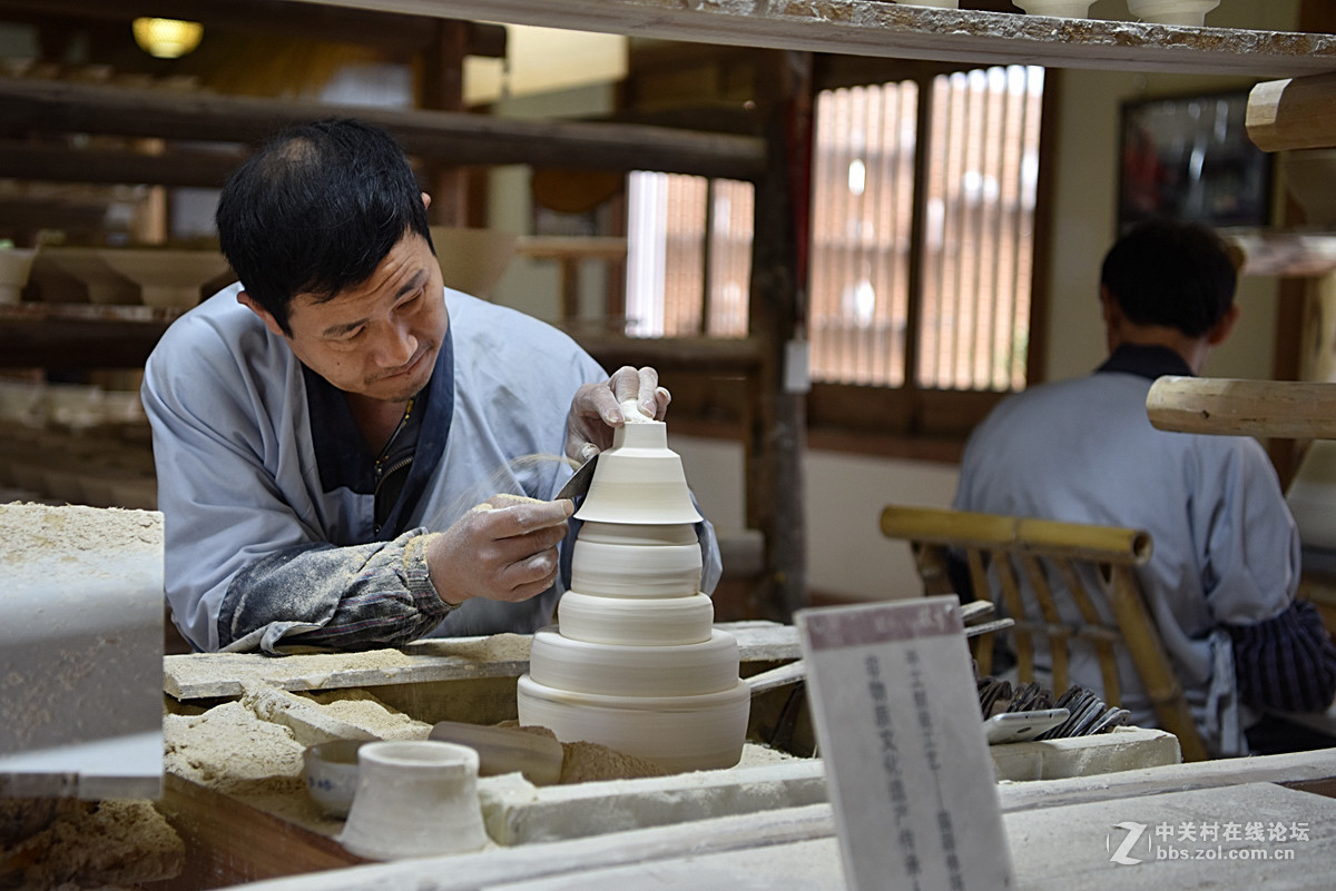 景德镇的瓷器制作工匠