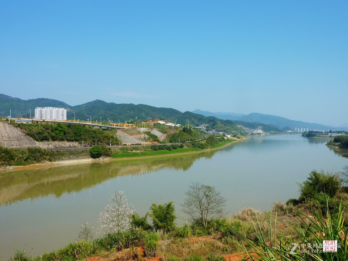 #五一随手拍活动#家乡高铁北站周边风光(己获三等奖)