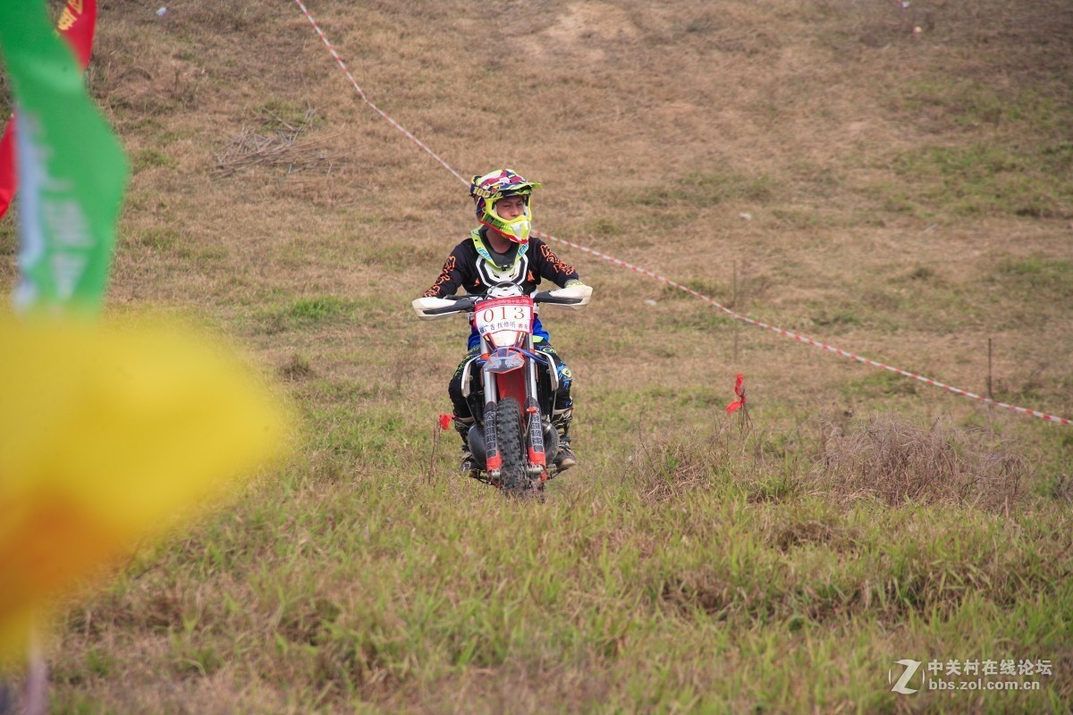 2019年，广东省清远市首届汽车场地赛，佳能28-200全程抓拍。