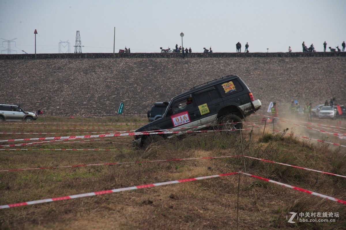 2019年，广东省清远市首届汽车场地赛，佳能28-200全程抓拍。