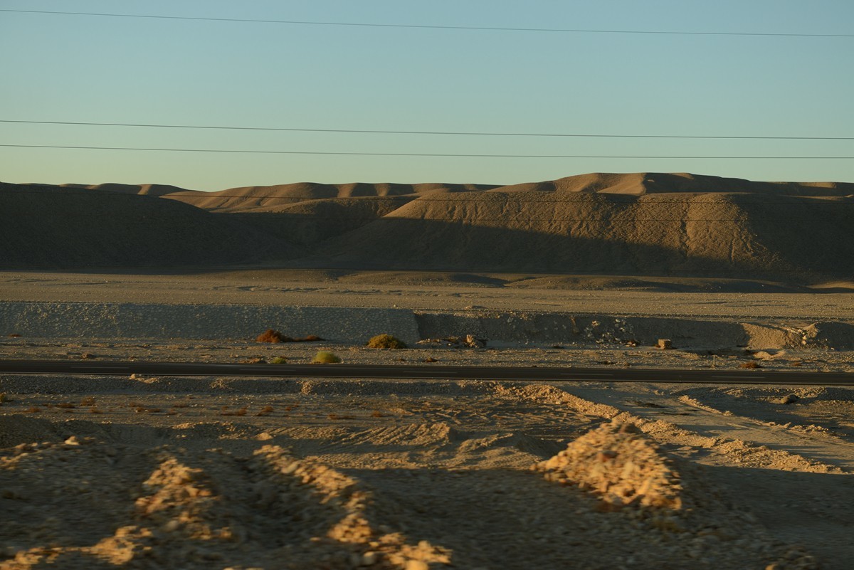 一组从赫尔格达到卢克索参观往返时的旅途风光随拍