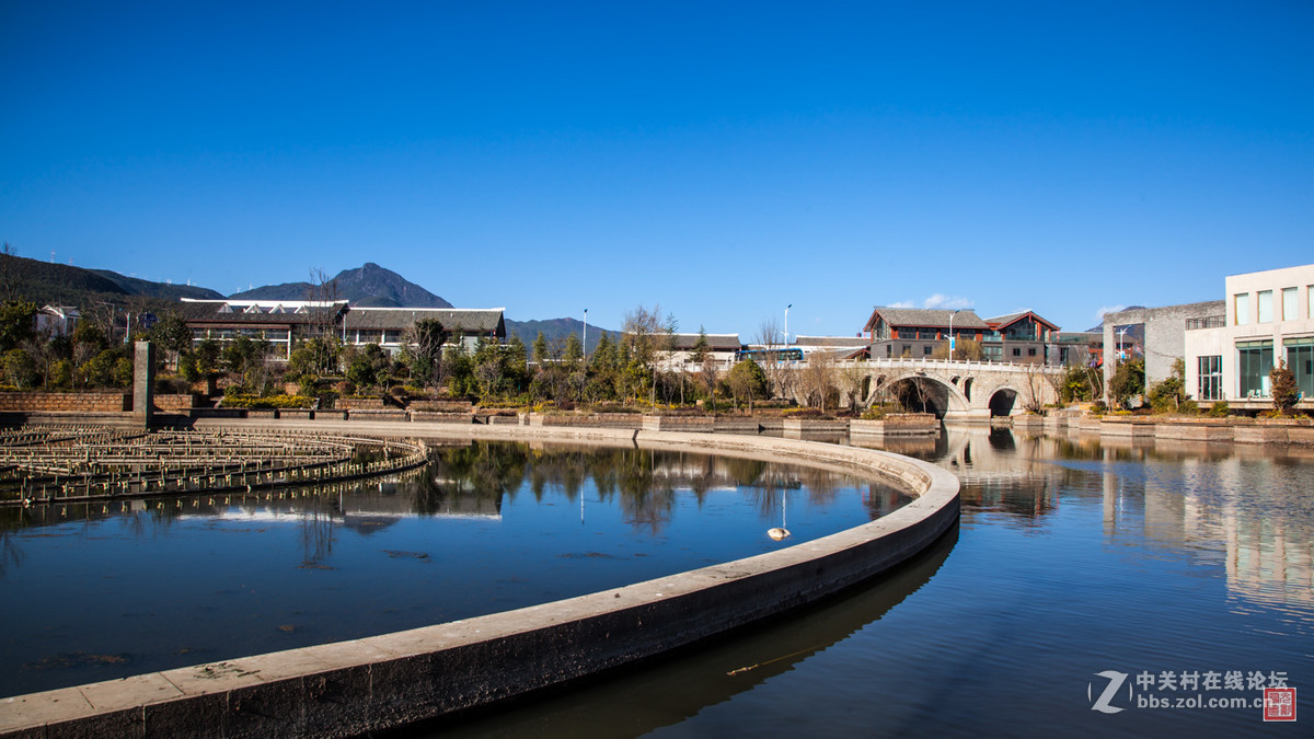 丽江玉龙纳西族自治县政府大楼及周边随拍