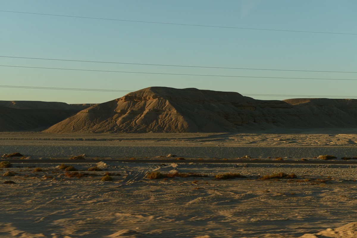 一组从赫尔格达到卢克索参观往返时的旅途风光随拍