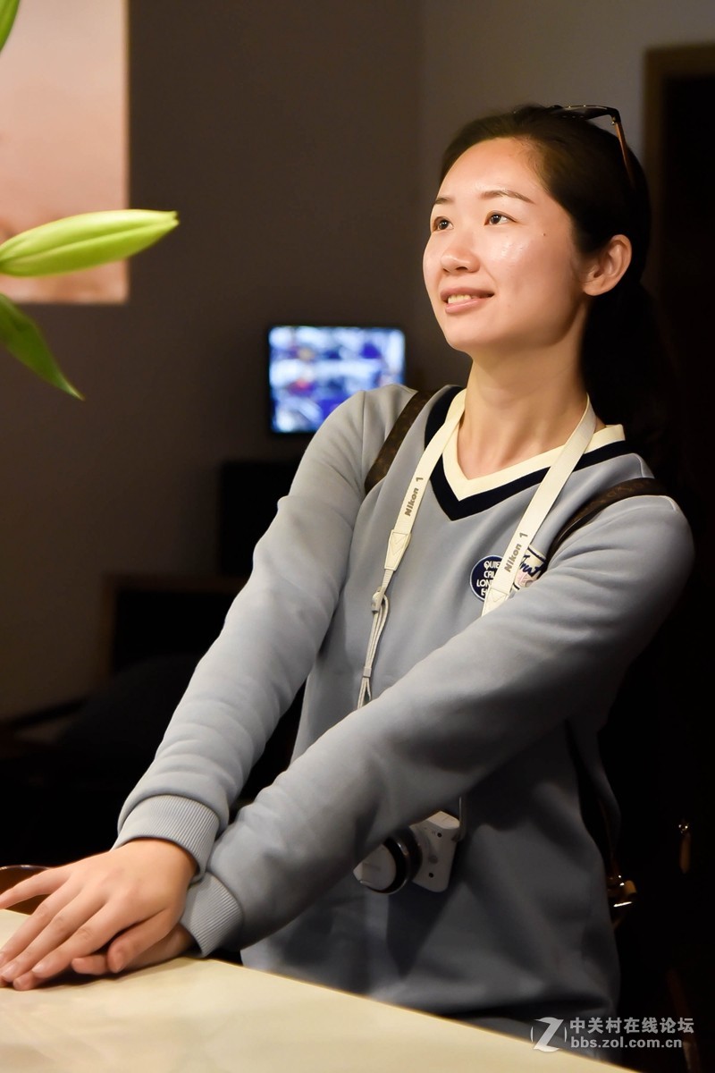 #佳能EOS M100-小清新#我们都爱初夏的小清新---读一本好书