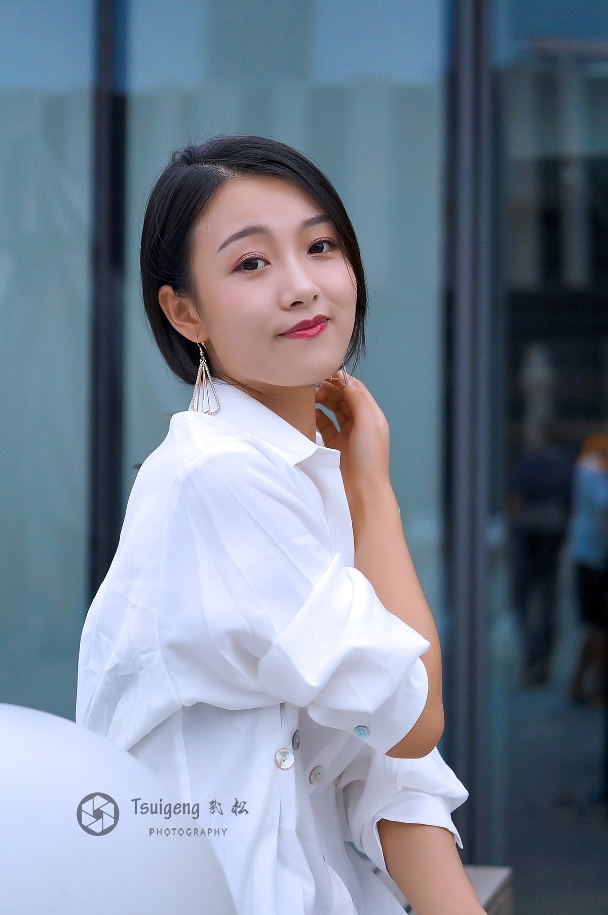 在屋顶一起喝咖啡