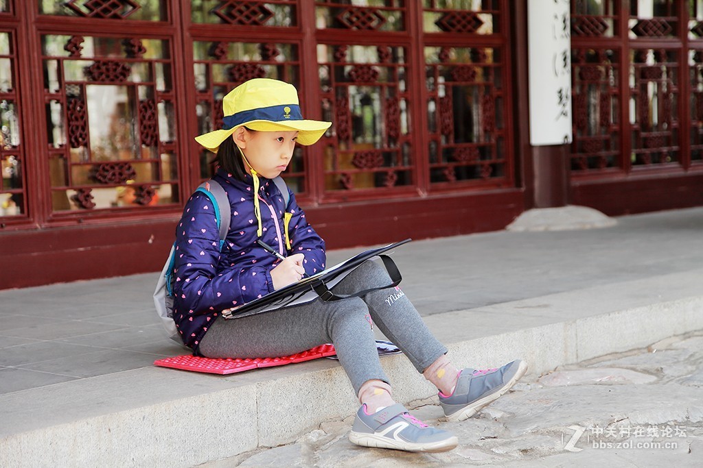 #佳能EOS R我的视角#10-20园博园拍摄活动作业（三）写生的少年