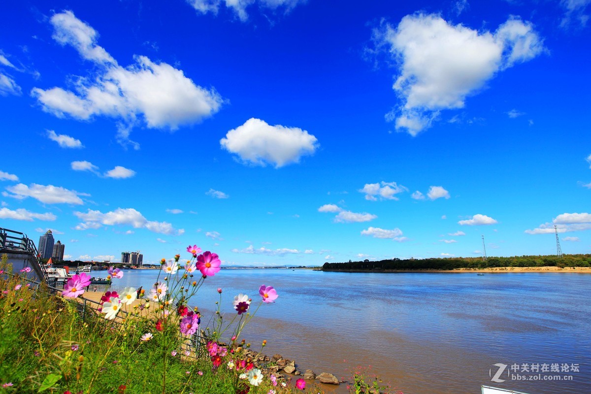 桦川江边图片