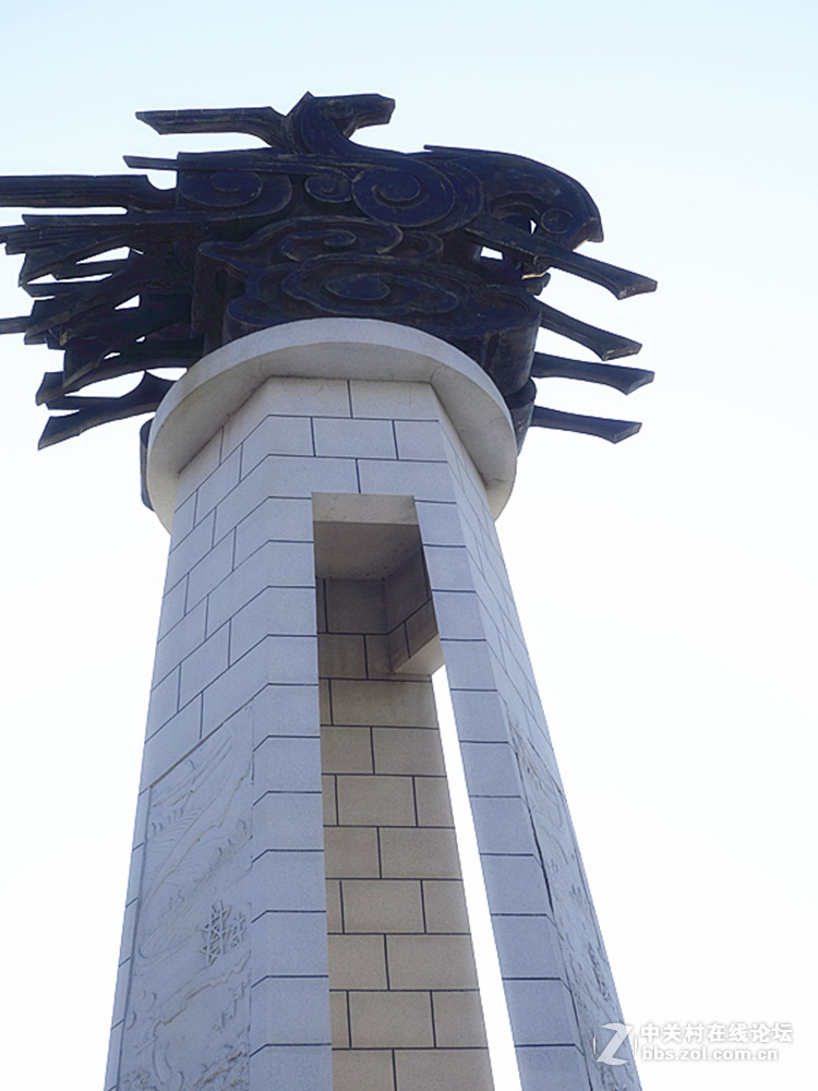 鄂家镇广场雕塑【奔马图】