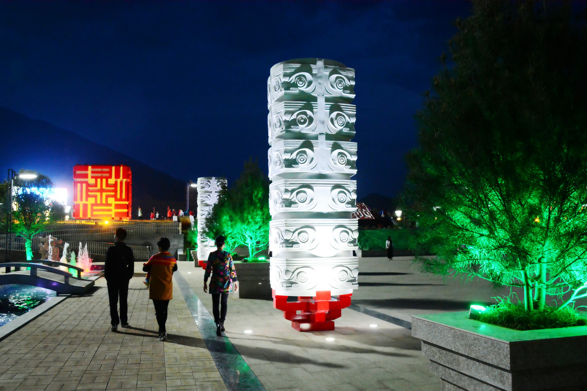 美丽的汉山广场夜色