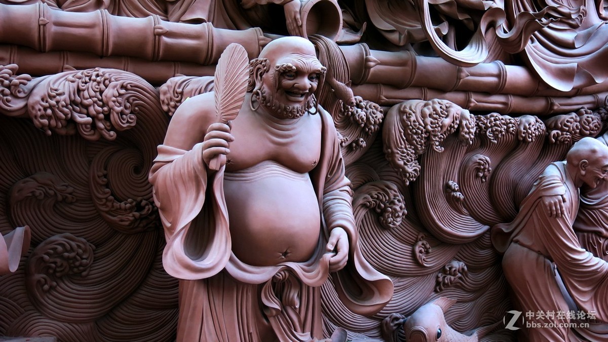 四川绵阳圣水寺佛像群雕